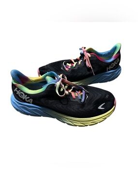 Hoka One One Arahi 6 Black Rainbow Pride Womens Size 10B Running Shoes Sneakers